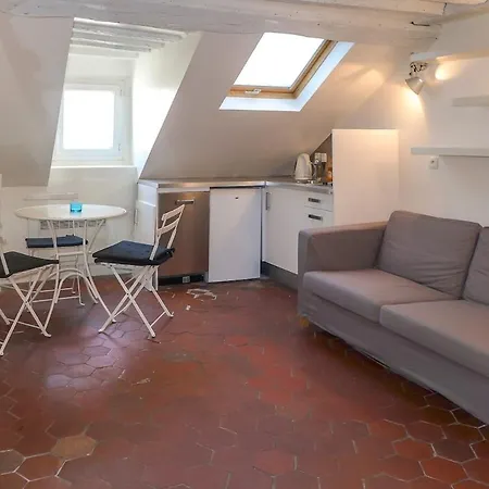 Apartment Saint Paul, Rue Pavee, Duplex - Id 1049 *