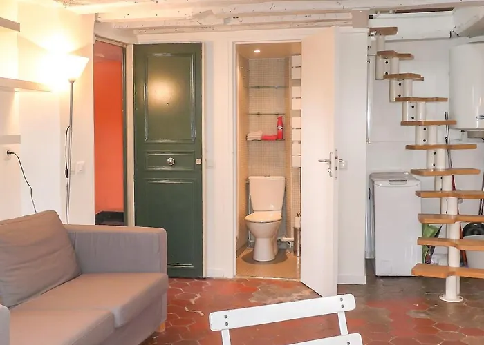 Apartment Saint Paul, Rue Pavee, Duplex - Id 1049 *