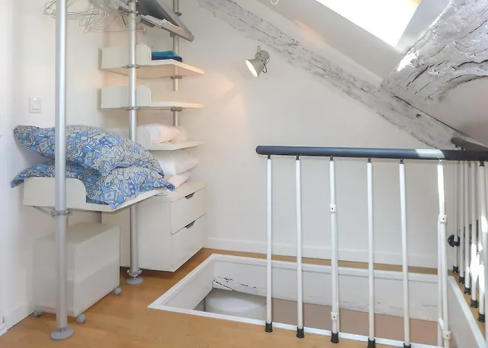 Apartment Saint Paul, Rue Pavee, Duplex - Id 1049
