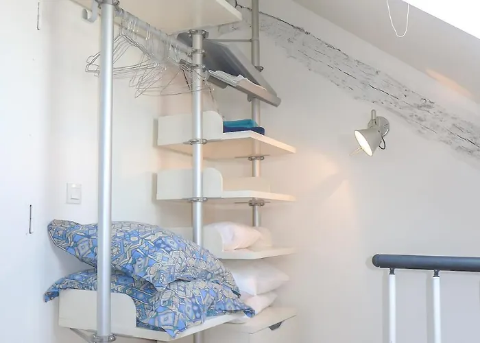 Saint Paul, Rue Pavee, Duplex - Id 1049 * Paris